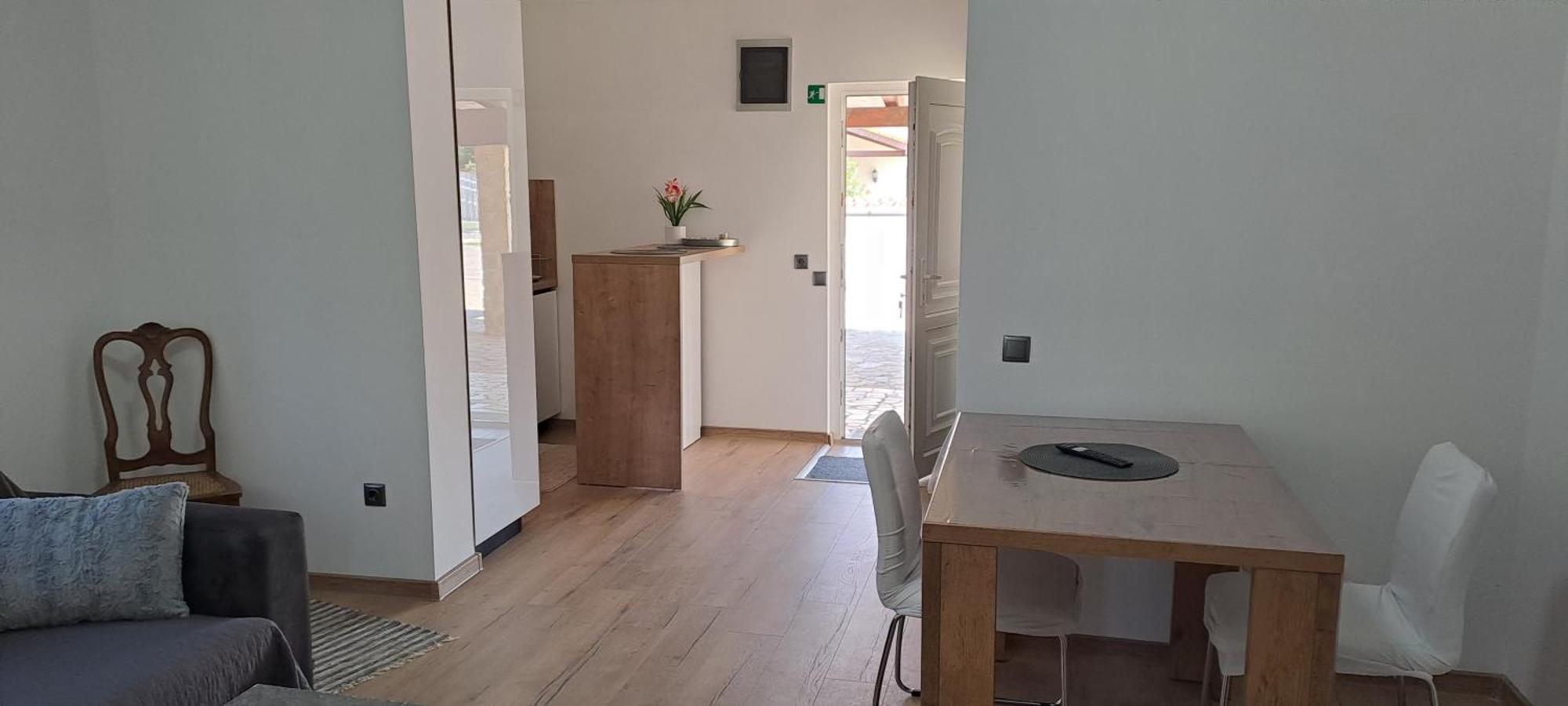 Apartments Eden Šišan الغرفة الصورة